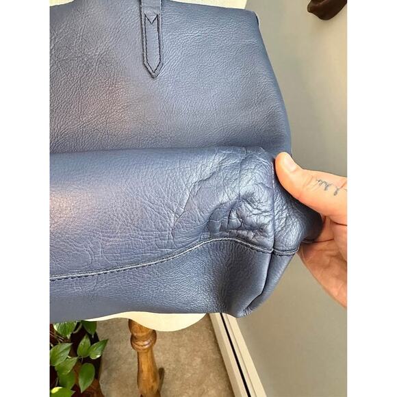 J. Crew Downing Leather Blue Tote Bucket Bag - Picture 4 of 10
